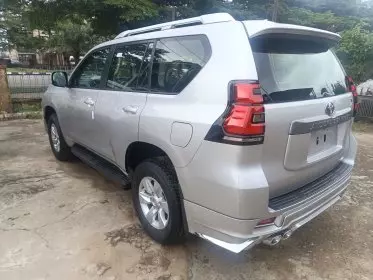 Toyota Land Cruiser Prado TX L