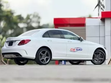 Mercedes-Benz C200