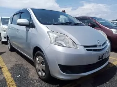 Toyota Passo Sette