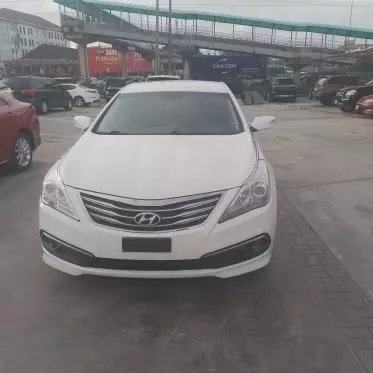 Hyundai Azera