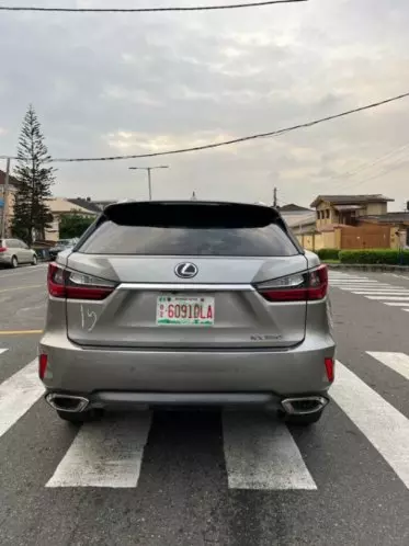 Lexus RS 350