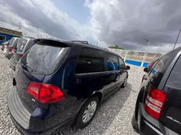 Volkswagen Routan