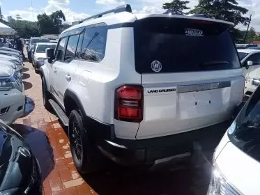 Toyota Landcruiser Prado