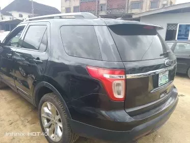 Ford Explorer