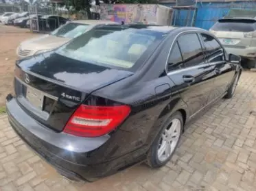 Mercedes-Benz C 300