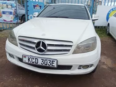 Mercedes-Benz C200