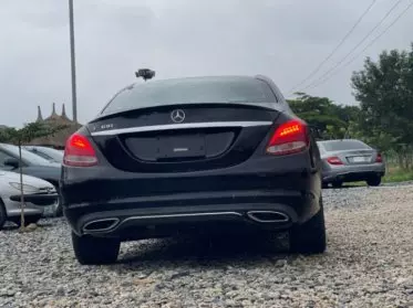 Mercedes-Benz C 300