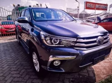Toyota Hilux 