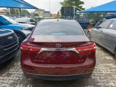 Toyota Avalon