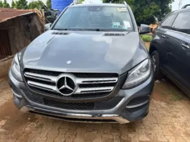 Mercedes-Benz GLE 350