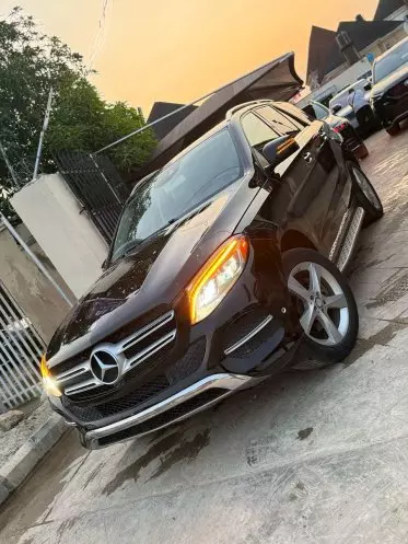 Mercedes-Benz GLE 350
