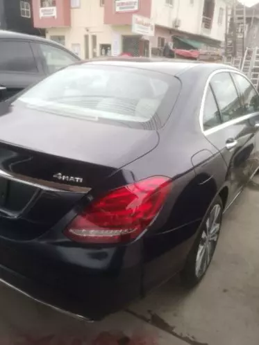 Mercedes-Benz C 300