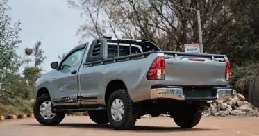 Toyota Hilux Revo 