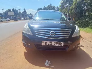 Nissan Teana
