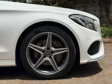 Mercedes-Benz C200