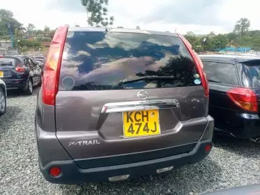 Nissan X-TRAIL