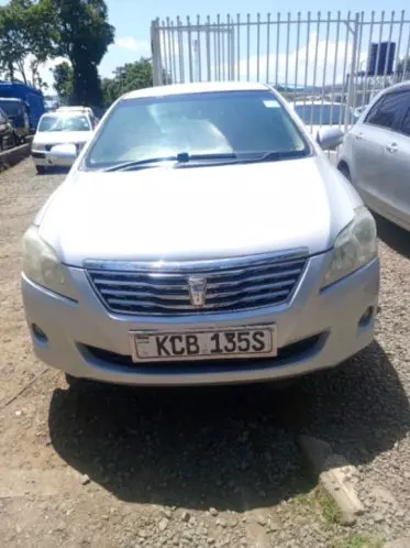 Toyota Premio