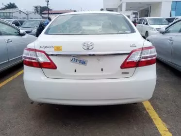 Toyota Premio