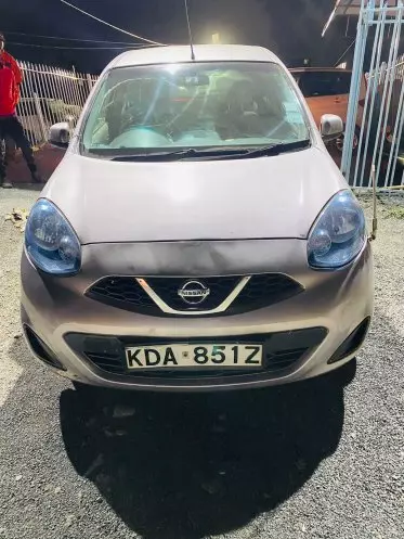 Nissan March 