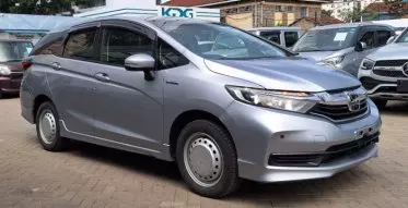 Honda Fit shuttle hybrid