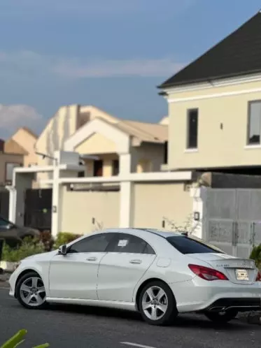 Mercedes-Benz CLA 250