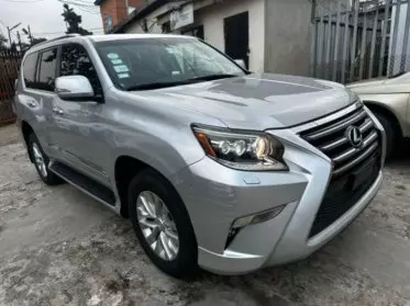 Lexus GS 460