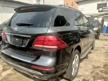Mercedes-Benz GLE 350