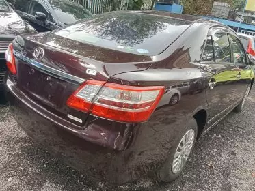 Toyota Premio