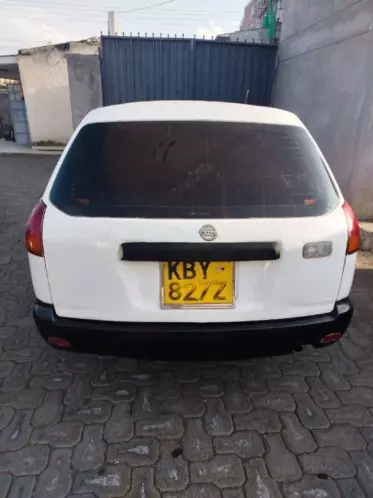 Nissan AD Expert 