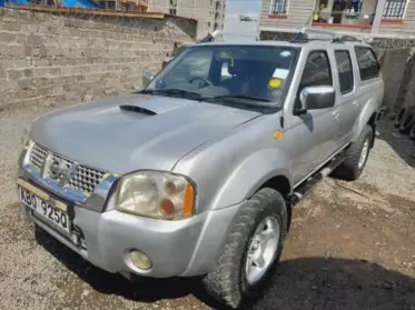 Nissan NP 300