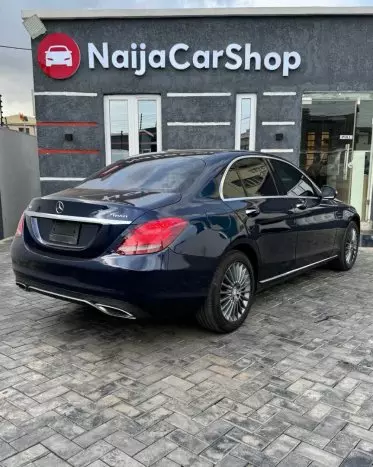 Mercedes-Benz C 300