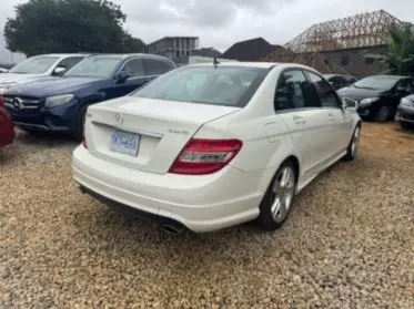 Mercedes-Benz C 300