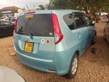 Toyota Passo Sette