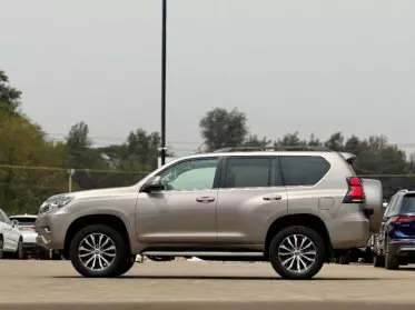 Toyota Land Cruiser Prado VX.L