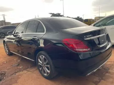 Mercedes-Benz C 300
