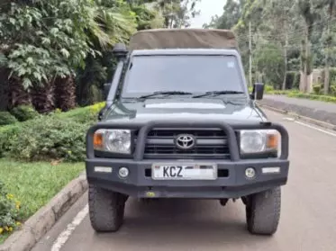 Toyota Land Cruiser Pick Up