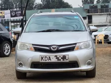 Toyota Fielder 