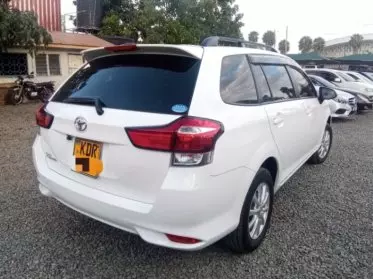 Toyota Fielder