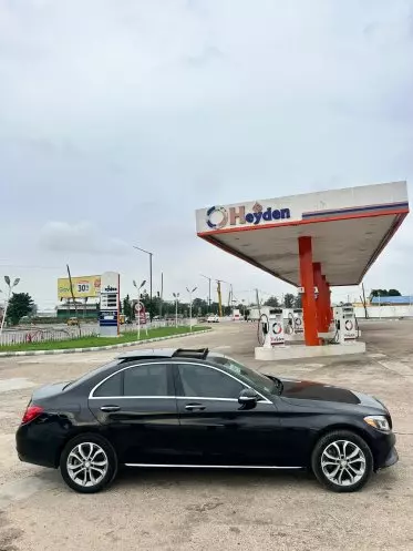 Mercedes-Benz C 300