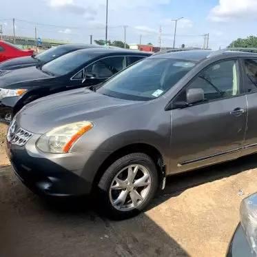 Nissan Rogue