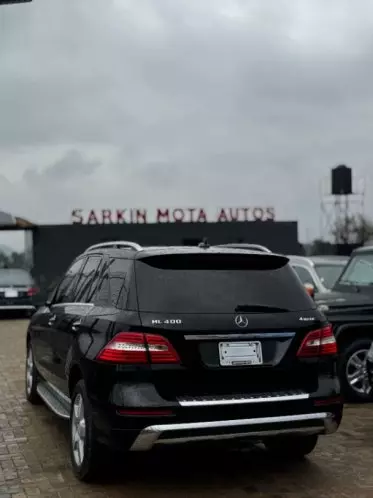 Mercedes-Benz ML 400