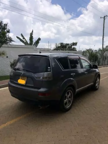 Mitsubishi OUTLANDER