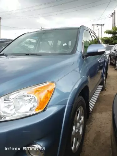 Toyota RAV 4