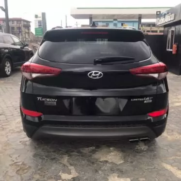 Hyundai TUCSON
