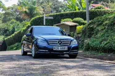 Mercedes-Benz C200