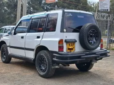 SUZUKI Escudo
