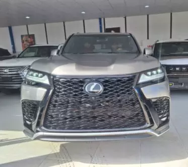 Lexus LX 600