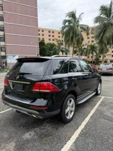 Mercedes-Benz GLE 350