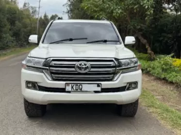 Toyota Land Cruiser V8