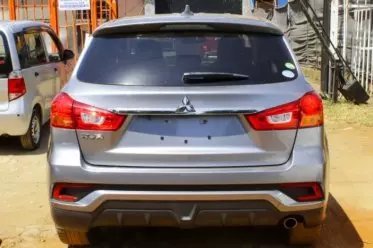 Mitsubishi RVR